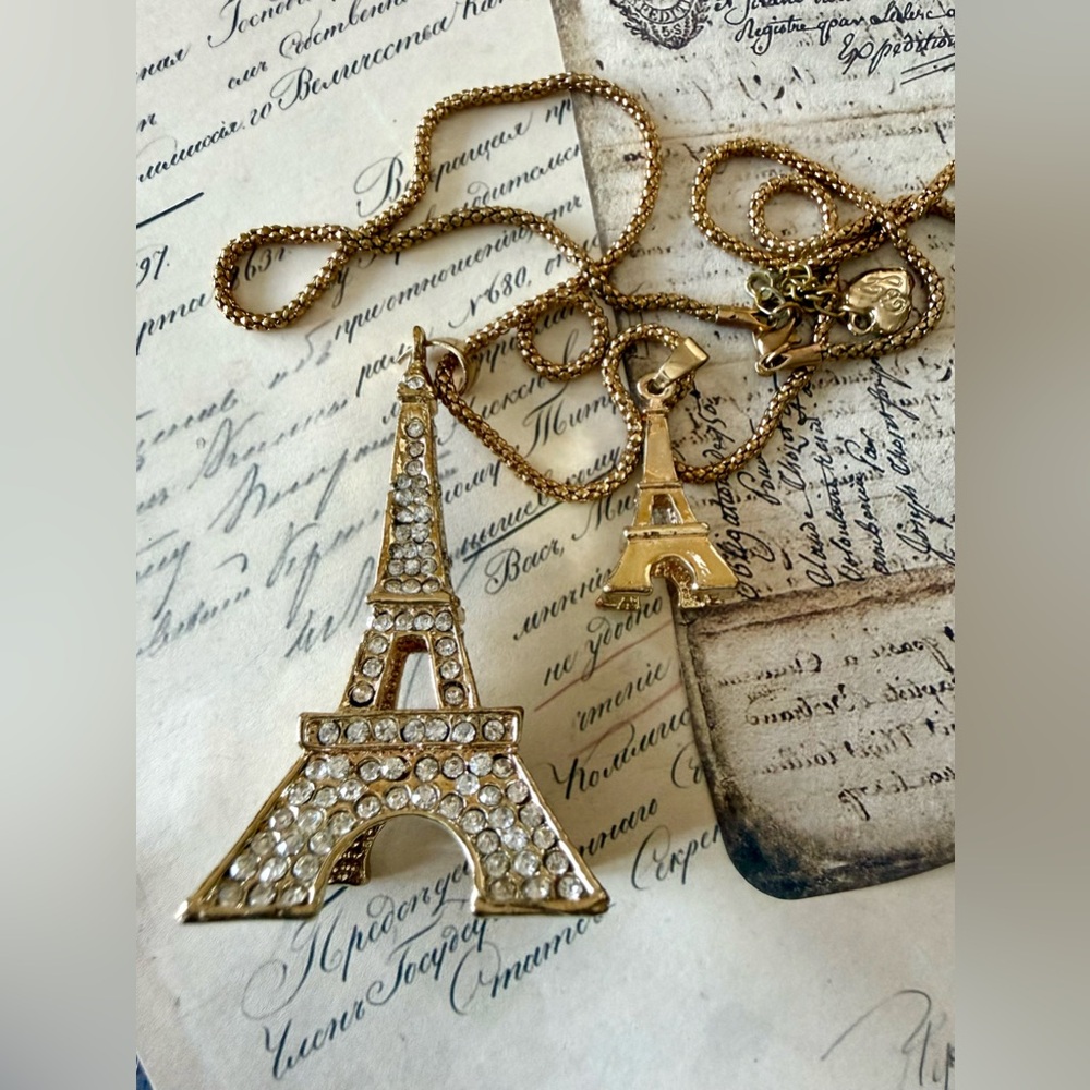 Betsey Johnson Eiffel Tower Pendant Necklace